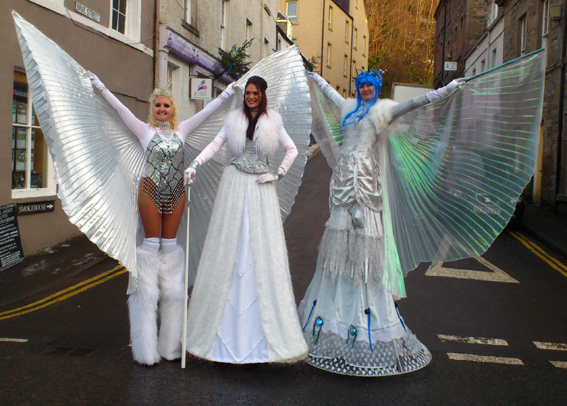 crowdpuller/Stiltwalker_Angel_Circus_Scotland.jpg