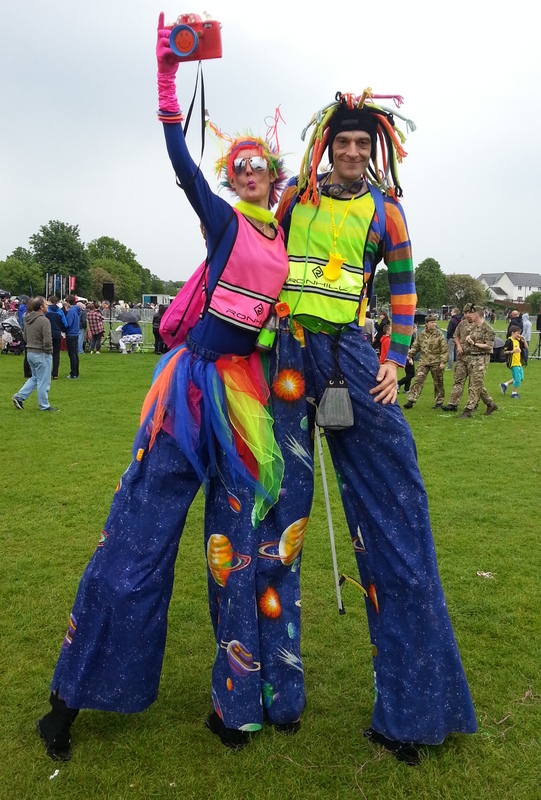 crowdpuller/Circus_scotland_Gala_Glow_stilt_Walkers_stiltwalkers_2017.jpg