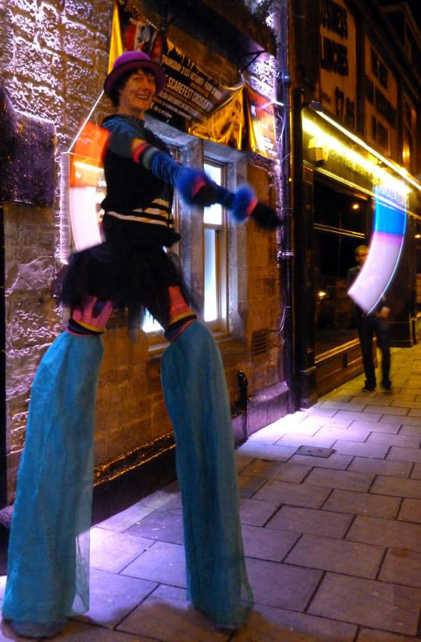 crowdpuller/brasshouse_dunfermline_stiltwalker_circus_scotland.jpg