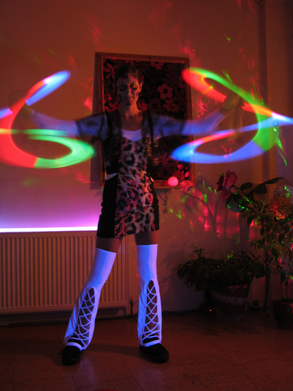 webassets/Illuminated_glowshow_performers_circus_scotland.jpg